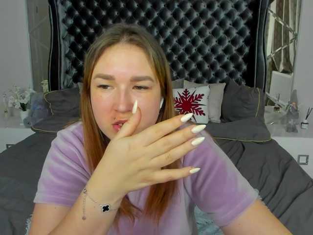 SofiiDarling's BongaCams show and profile