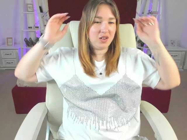 SofiiDarling's BongaCams show and profile