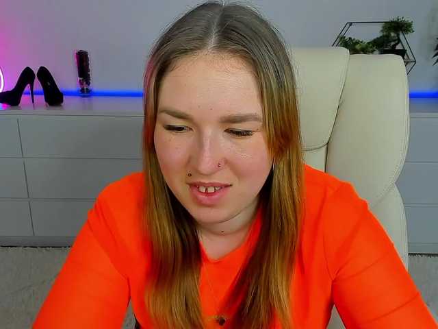 SofiiDarling's BongaCams show and profile