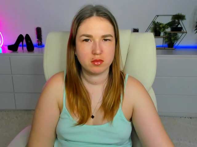 SofiiDarling's BongaCams show and profile
