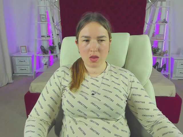 SofiiDarling's BongaCams show and profile