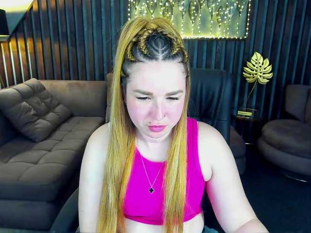 SofiiDarling's BongaCams show and profile