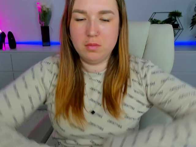 SofiiDarling's BongaCams show and profile