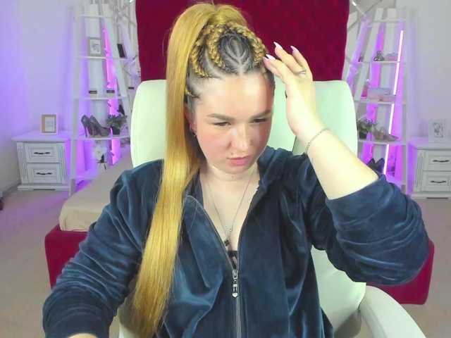 SofiiDarling's BongaCams show and profile