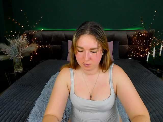 SofiiDarling's BongaCams show and profile