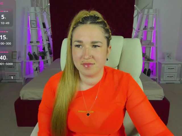 SofiiDarling's BongaCams show and profile