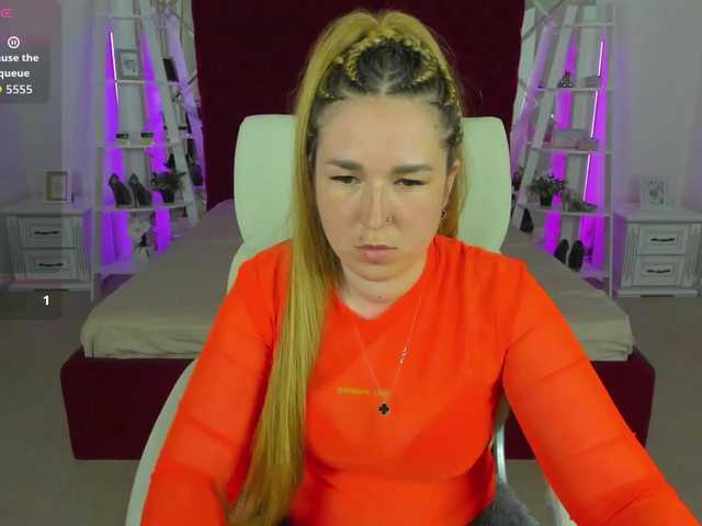 SofiiDarling's BongaCams show and profile