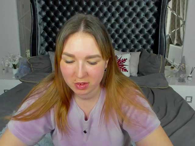 SofiiDarling's BongaCams show and profile