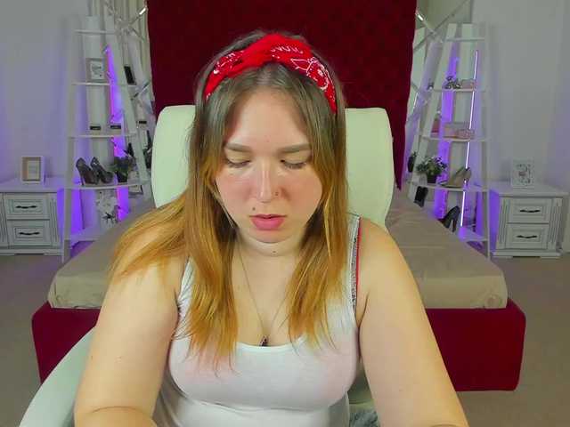 SofiiDarling's BongaCams show and profile