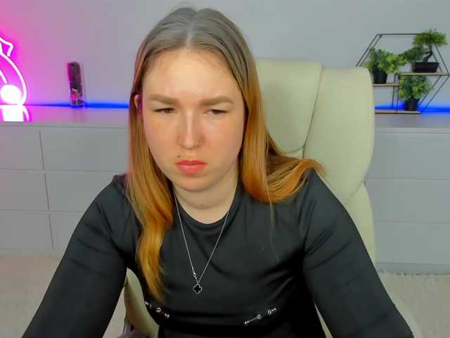 SofiiDarling's BongaCams show and profile