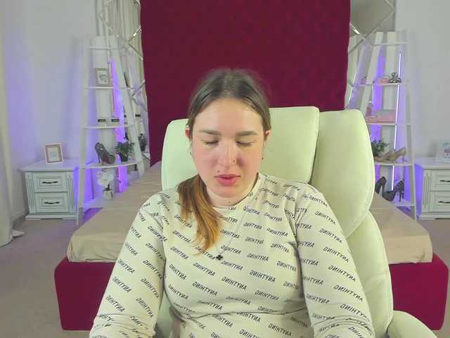 SofiiDarling's BongaCams show and profile