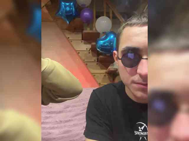 Kartoshka2009 webcam