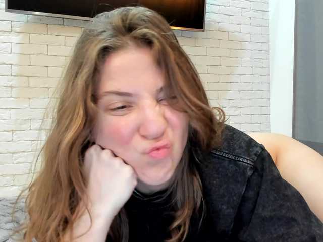 lostmoon's BongaCams show and profile