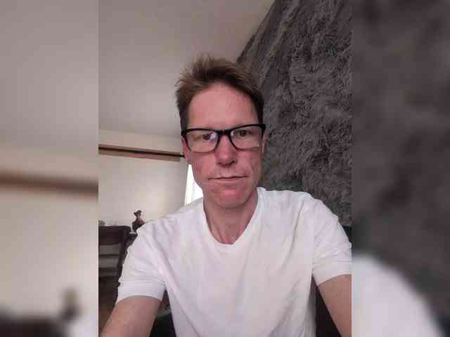 MK-Ultrafine Live Webcam on BongaCams