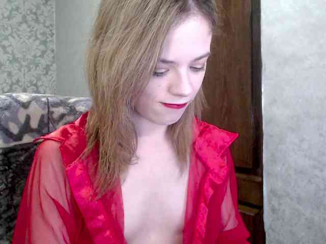 DanaXSmile webcam
