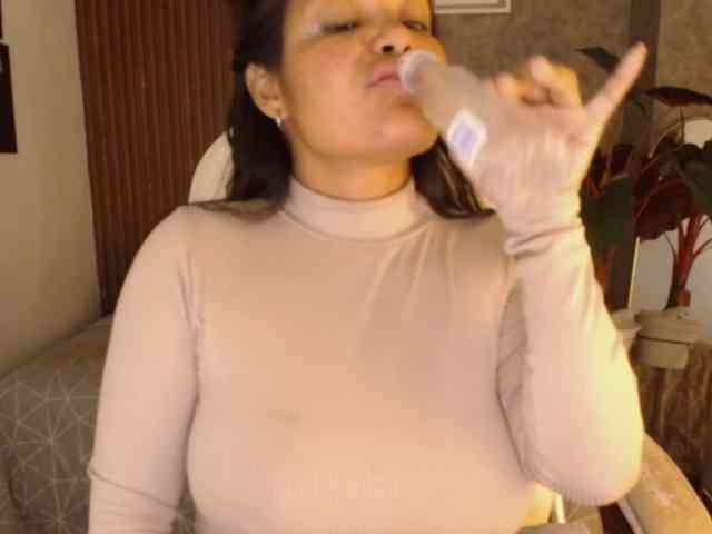 Scarletth-Moon webcam