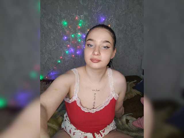 Aliska22's BongaCams show and profile