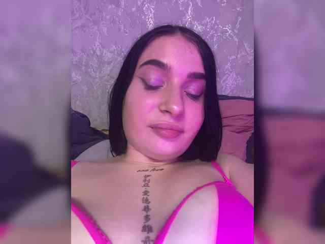 Aliska22 Live Webcam on BongaCams