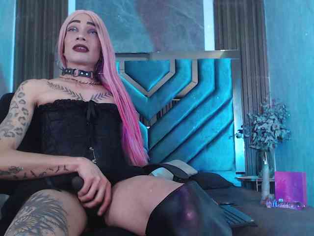 MissTresKareen Live Webcam on BongaCams