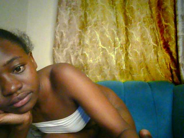 Preetygirl's BongaCams show and profile