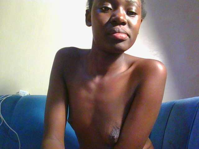 Preetygirl's BongaCams show and profile