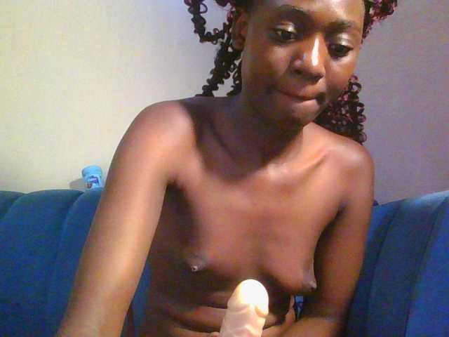 Preetygirl's BongaCams show and profile