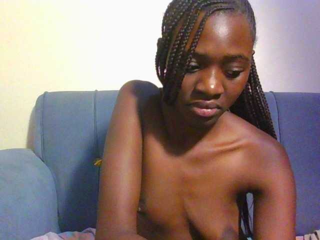 Preetygirl webcam