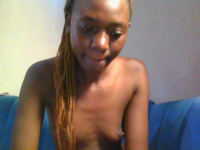 Preetygirl's BongaCams show and profile