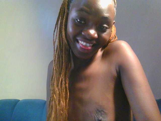 Preetygirl's BongaCams show and profile