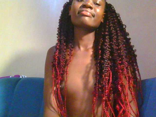 Preetygirl's BongaCams show and profile