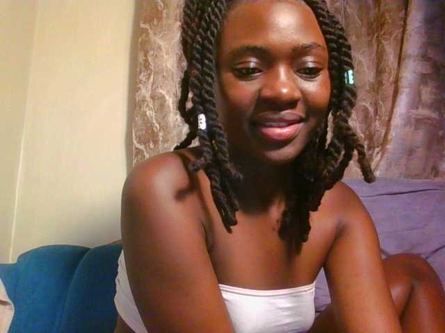 Preetygirl's BongaCams show and profile