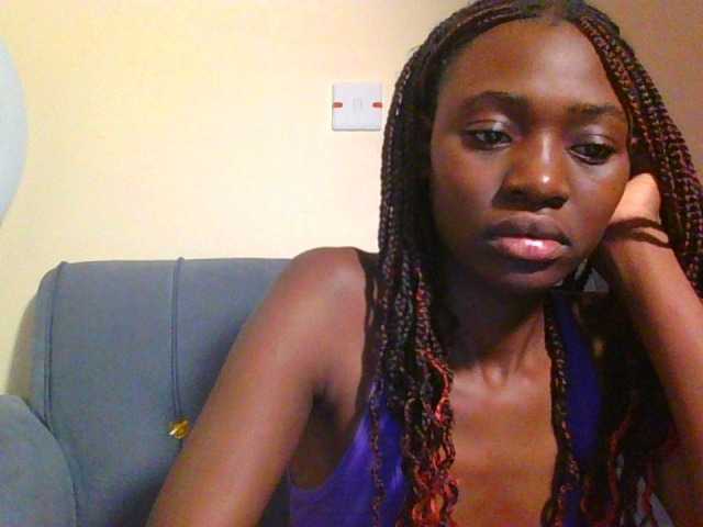 Preetygirl from BongaCams