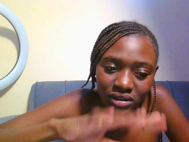 Preetygirl webcam