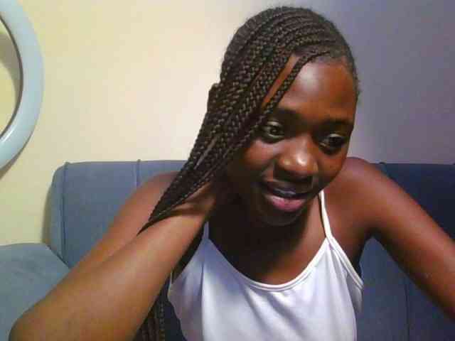 Preetygirl webcam