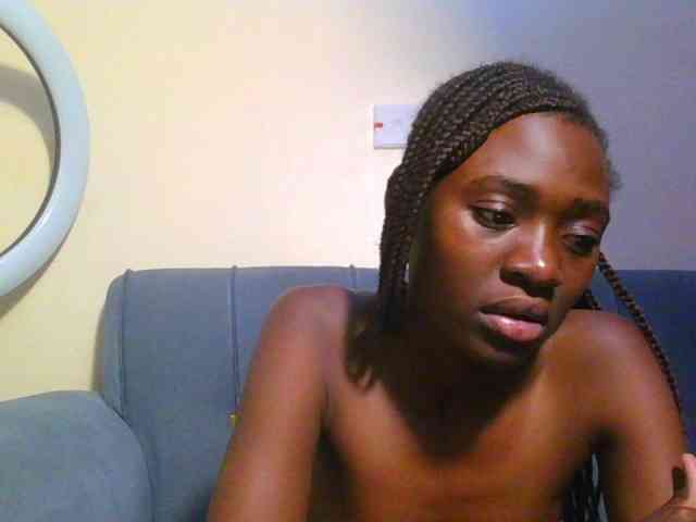Preetygirl webcam