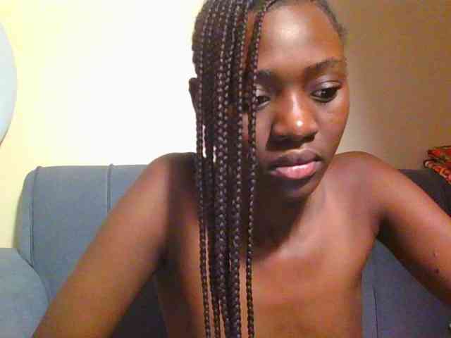 Preetygirl webcam