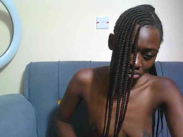 Preetygirl webcam