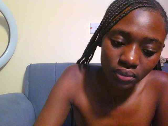 Preetygirl webcam