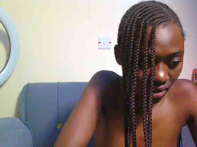 Preetygirl webcam
