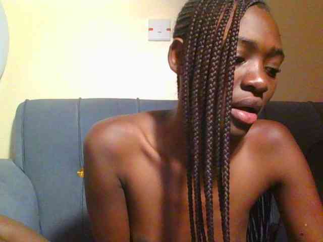 Preetygirl webcam