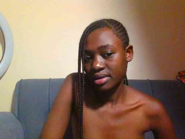 Preetygirl webcam