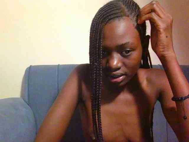 Preetygirl webcam
