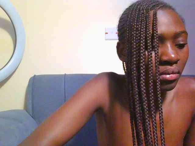 Preetygirl webcam
