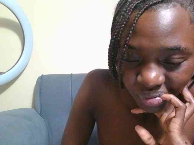 Preetygirl webcam
