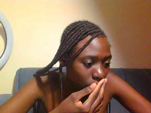 Preetygirl webcam