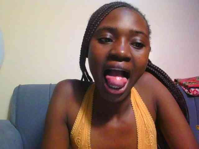 Preetygirl webcam