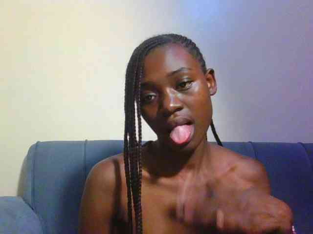Preetygirl webcam