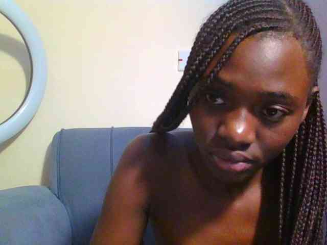 Preetygirl webcam