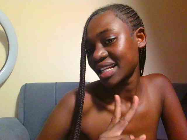 Preetygirl webcam