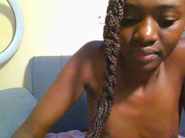 Preetygirl webcam
